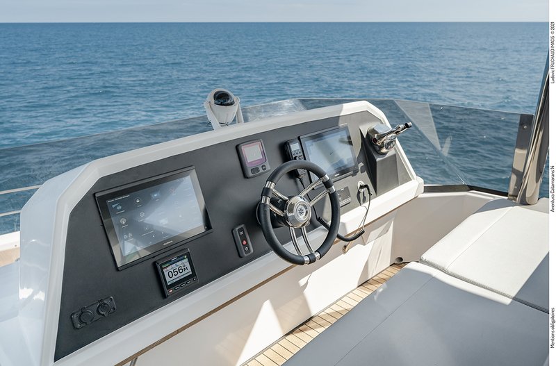 Aventura-14-Flybridge_LF_1721-Ludovic-Fruchaud.jpg