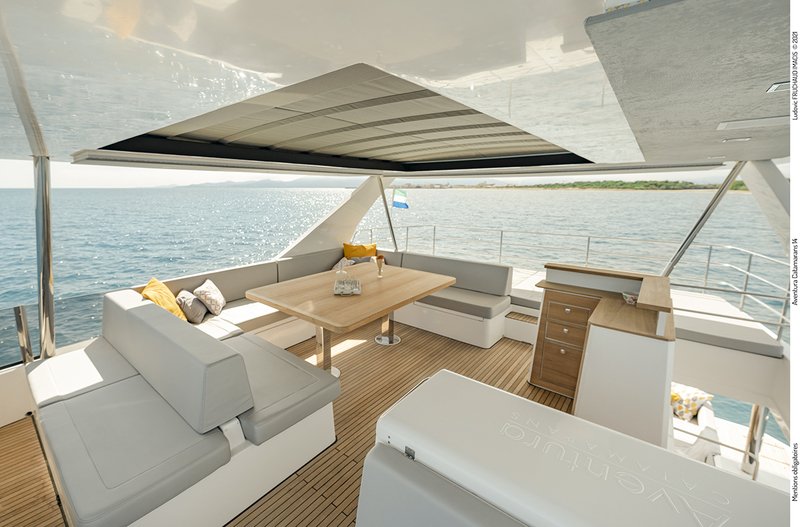 Aventura-14-Flybridge_LF_1729-Ludovic-Fruchaud.jpg